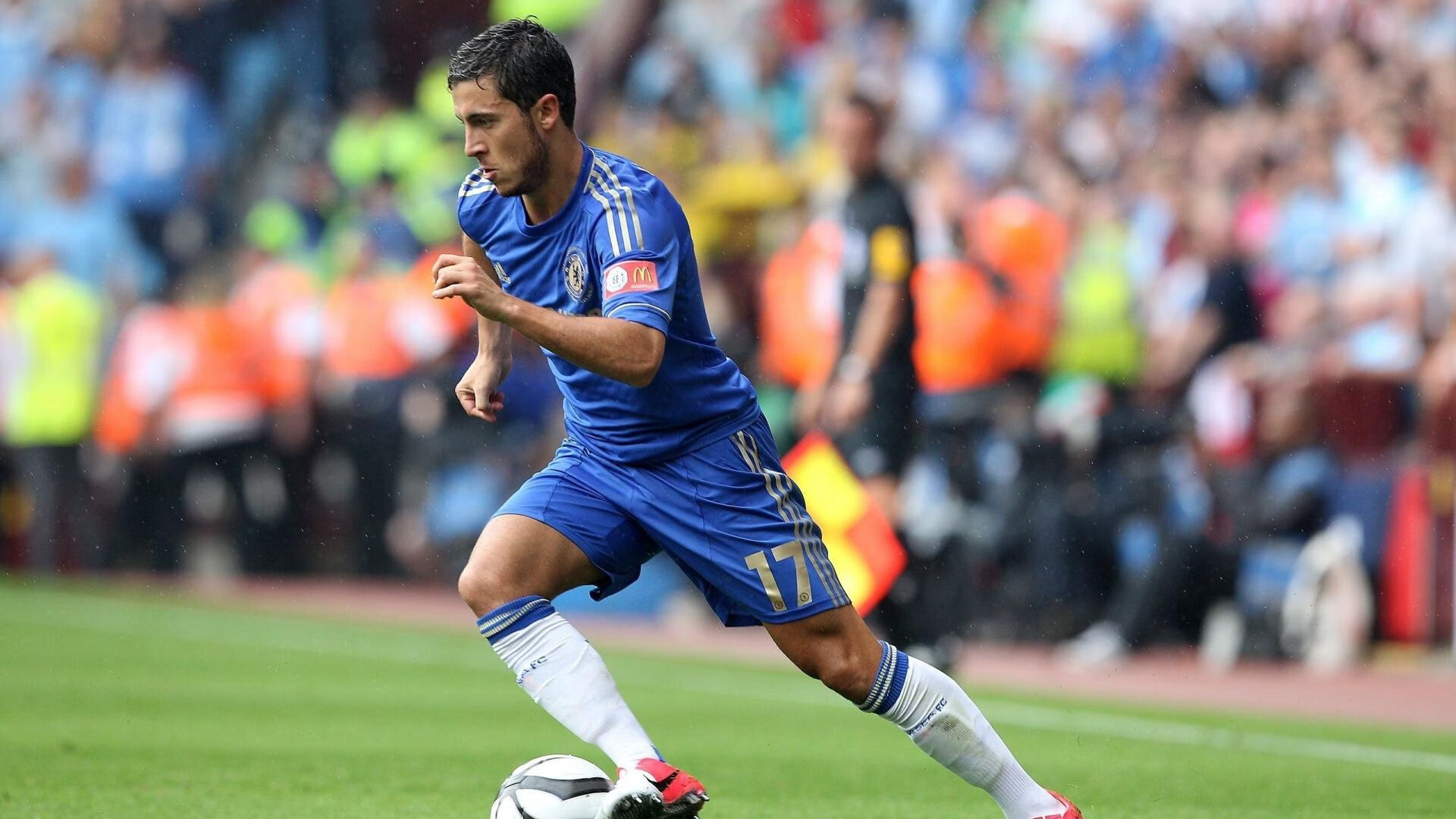 “费尔南多·比亚尔巴的传球艺术,成就阿根廷美洲狮队未来核心”